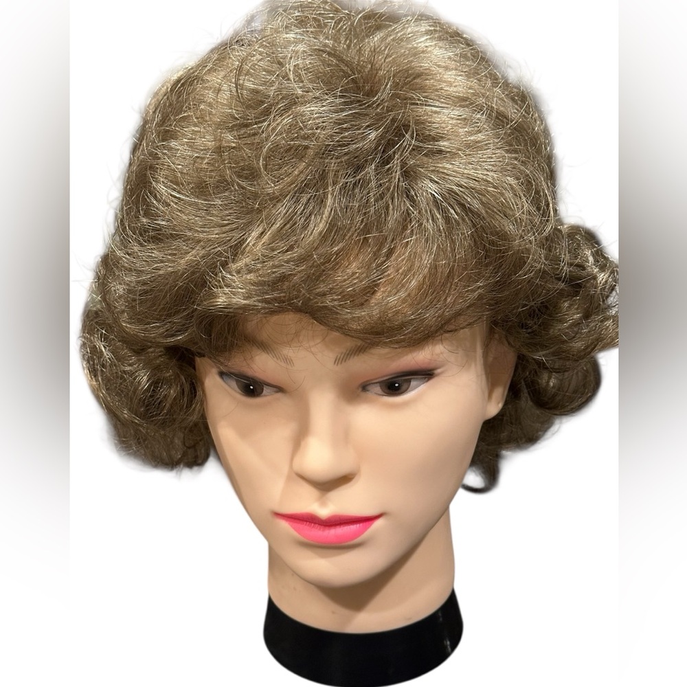 Paula young wig